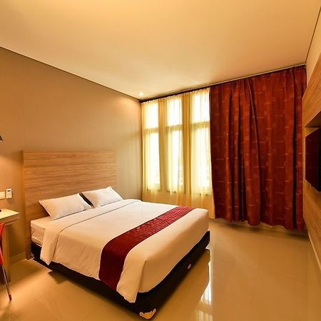 בנדונג Cherry Homes Express Hotel מראה חיצוני תמונה