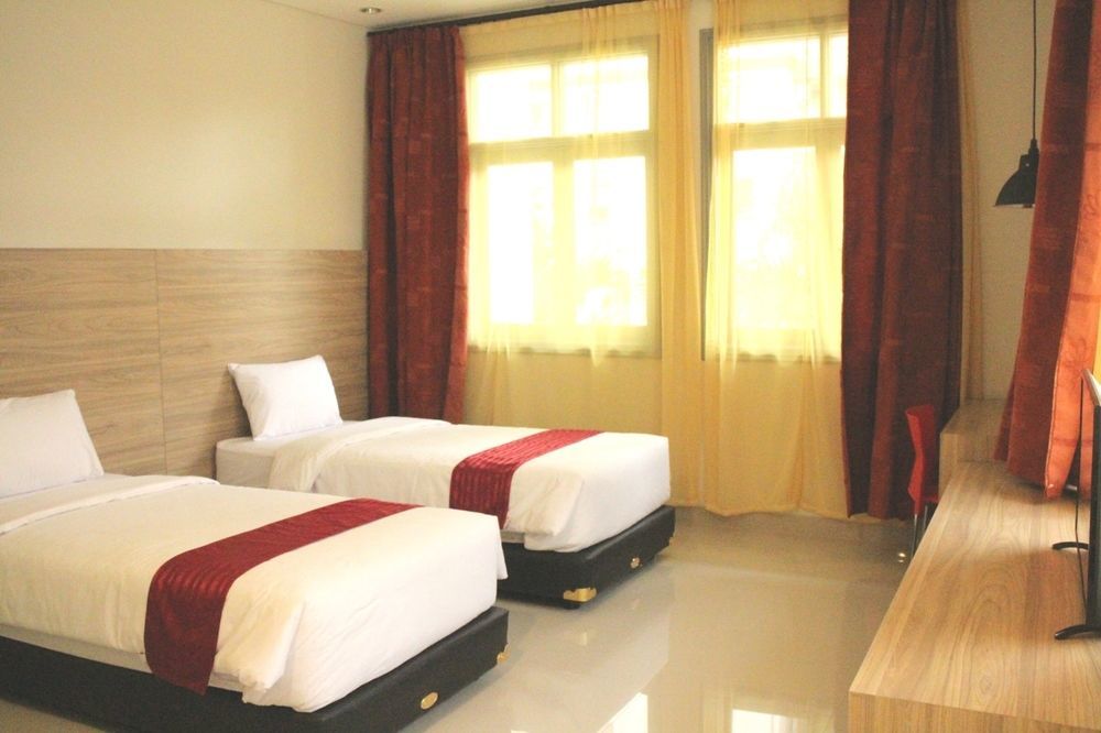 בנדונג Cherry Homes Express Hotel מראה חיצוני תמונה