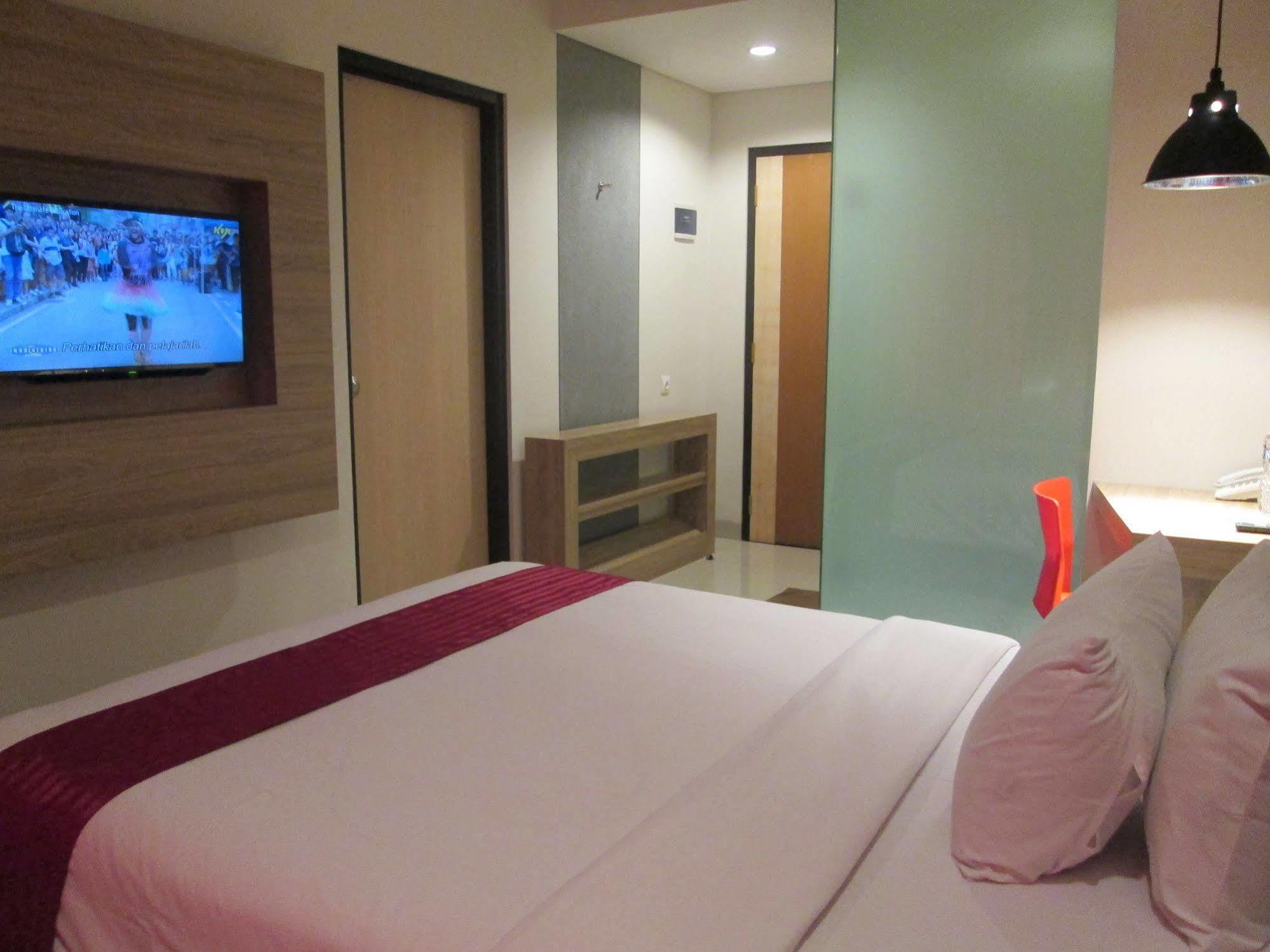 בנדונג Cherry Homes Express Hotel מראה חיצוני תמונה